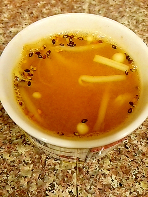 もやしと生姜の三十雑穀トムヤム味噌スープ