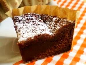 卵1個!板チョコ1枚!で簡単☆濃厚プチガトー