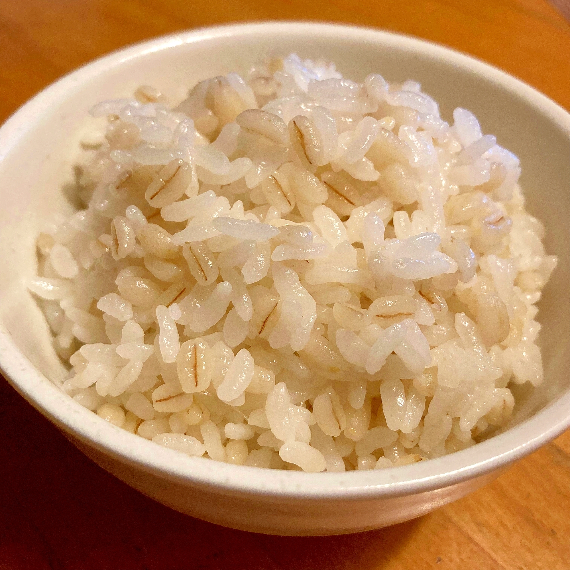 食物繊維たっぷりで美味しい!もち麦ごはん
