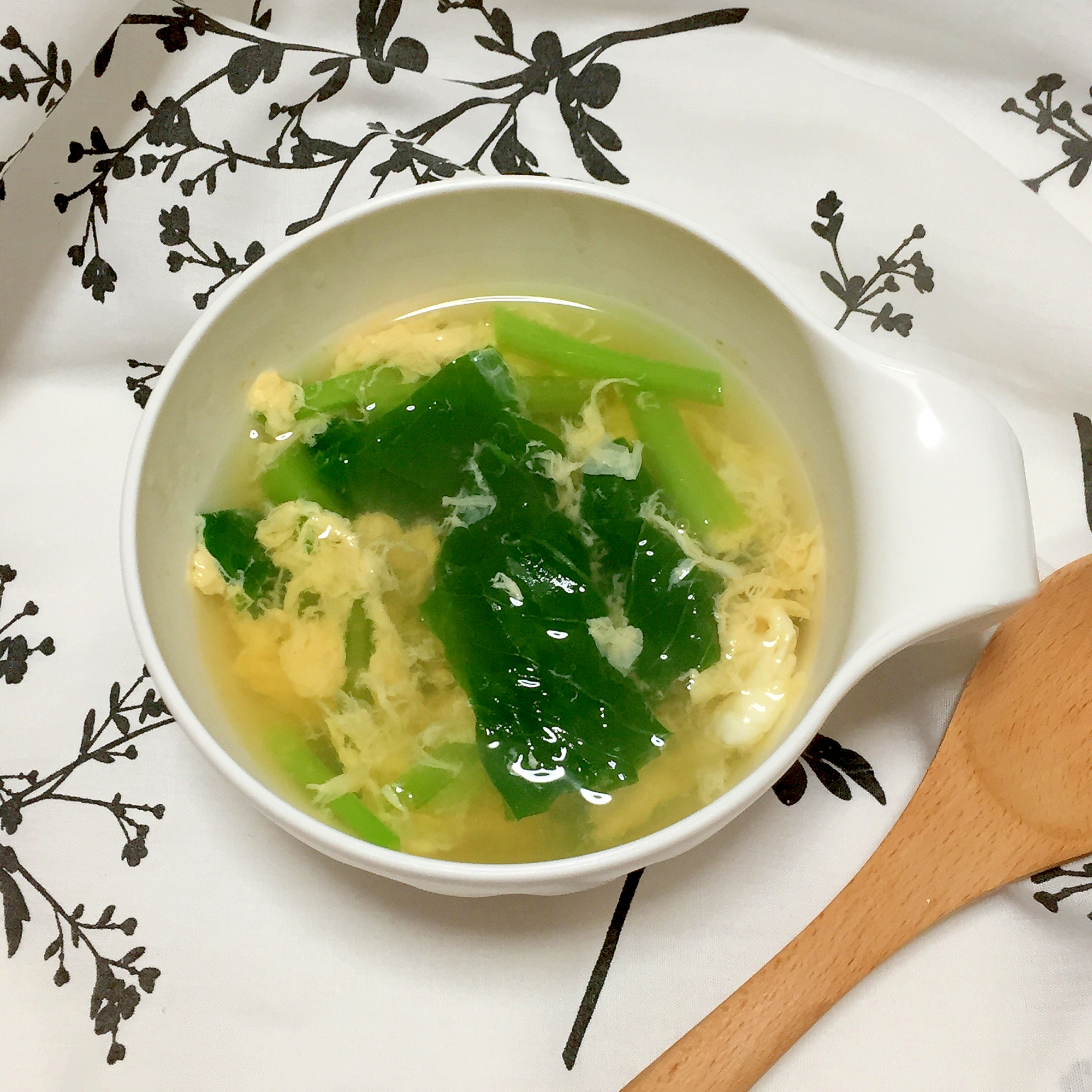 小松菜とたまごのコンソメスープ♪