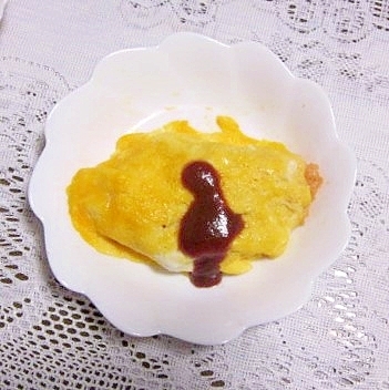 オムライス（たまねぎ・にんじん・鶏むね肉）