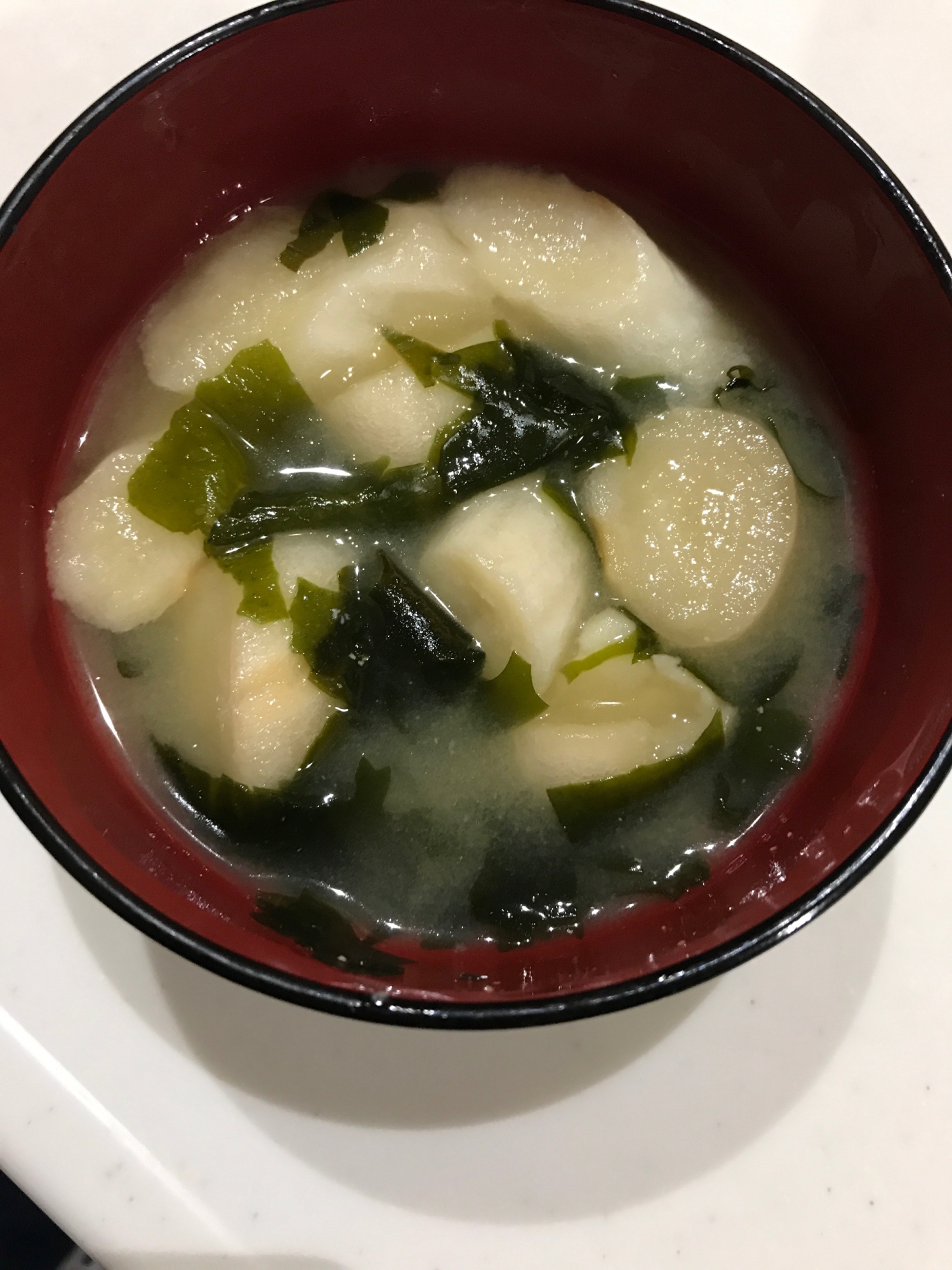 麩はそのままで！ 麩とわかめのお味噌汁♡