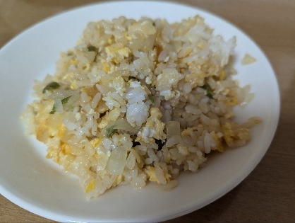 ごま油と醤油で仕上げる焼飯