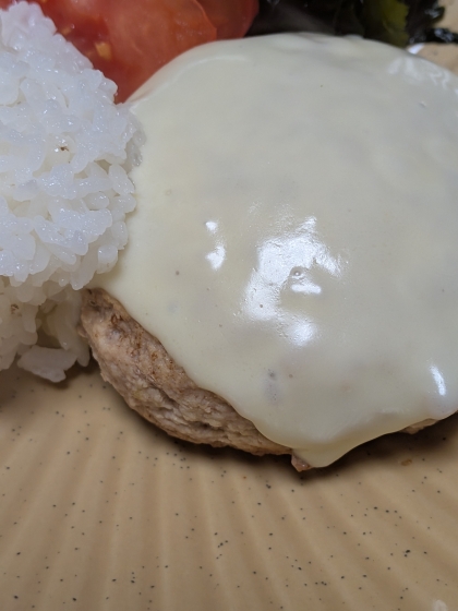 パーティーに！子ども大好き♡チーズハンバーグ