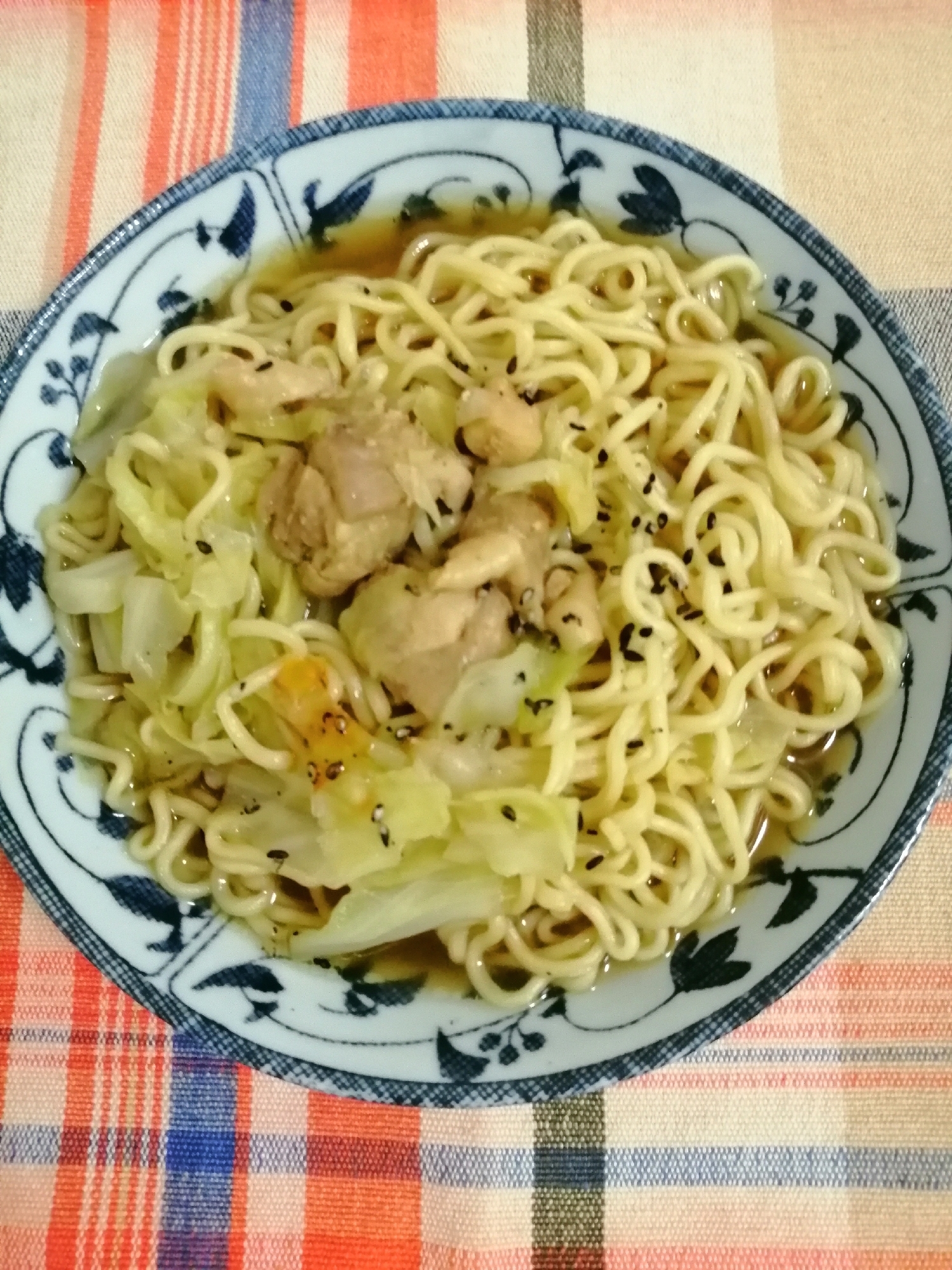 お好きな肉とキャベツでラーメン