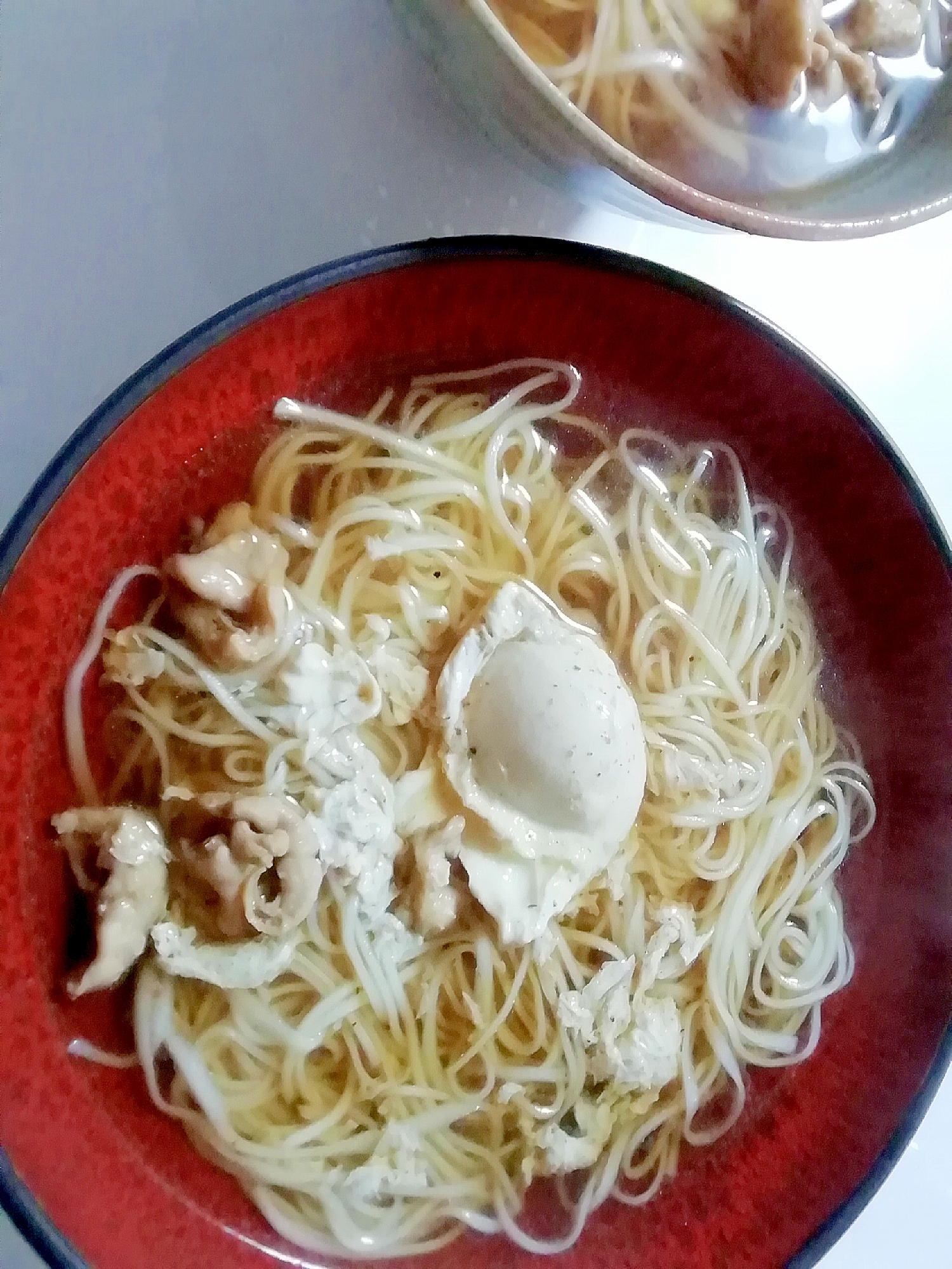 素朴　鶏皮でにゅう麺