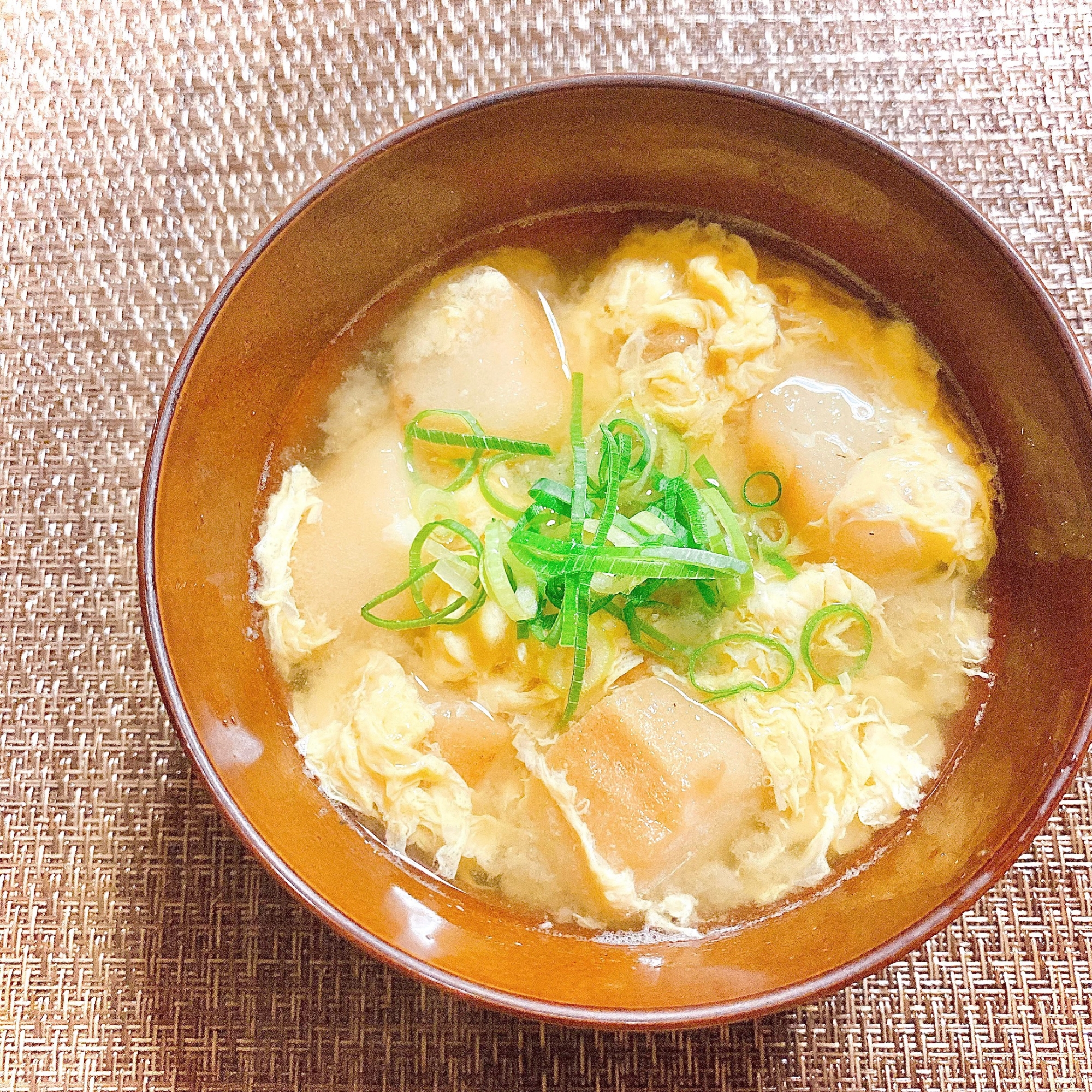 ふわふわ卵とお麩のかき玉味噌汁