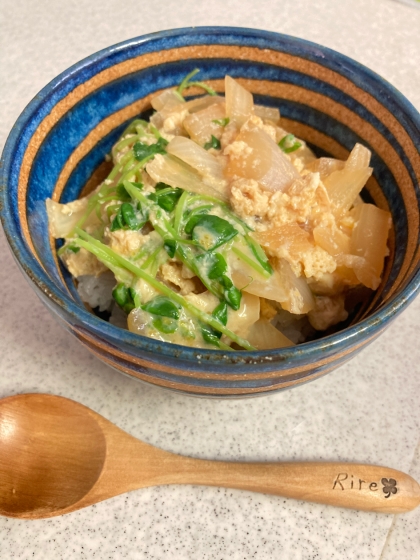 味付けが甘すぎずとても美味しかったです。夏休みのお昼ご飯、どうしようか困っていた時にこちらのレシピを見付けました。家にある材料でパパッと出来て助かりました。