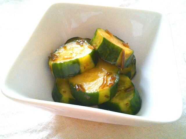 簡単ポリポリ浅漬け きゅうりのポンつゆ昆布漬け レシピ 作り方 By Kuuuma 楽天レシピ 簡単ポリポリ浅漬け きゅうりのポンつゆ昆布漬け レシピ 作り方 By Kuuuma 楽天レシピ