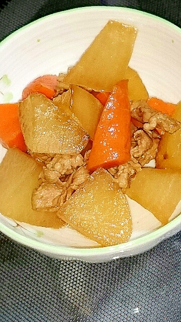 フライパンで簡単！大根と豚肉の煮物