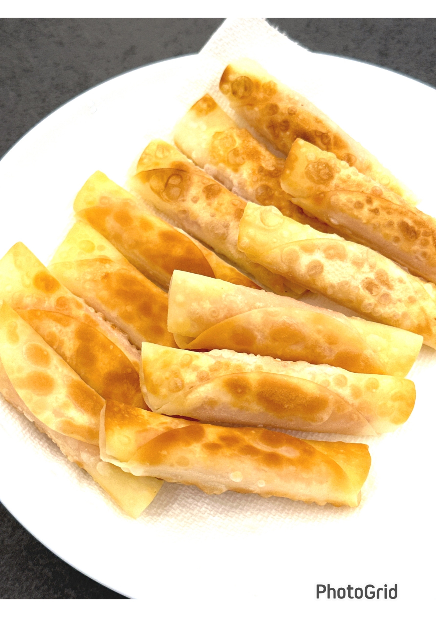 簡単おつまみ❁餃子の皮でパリパリハムチーズ揚げ❁