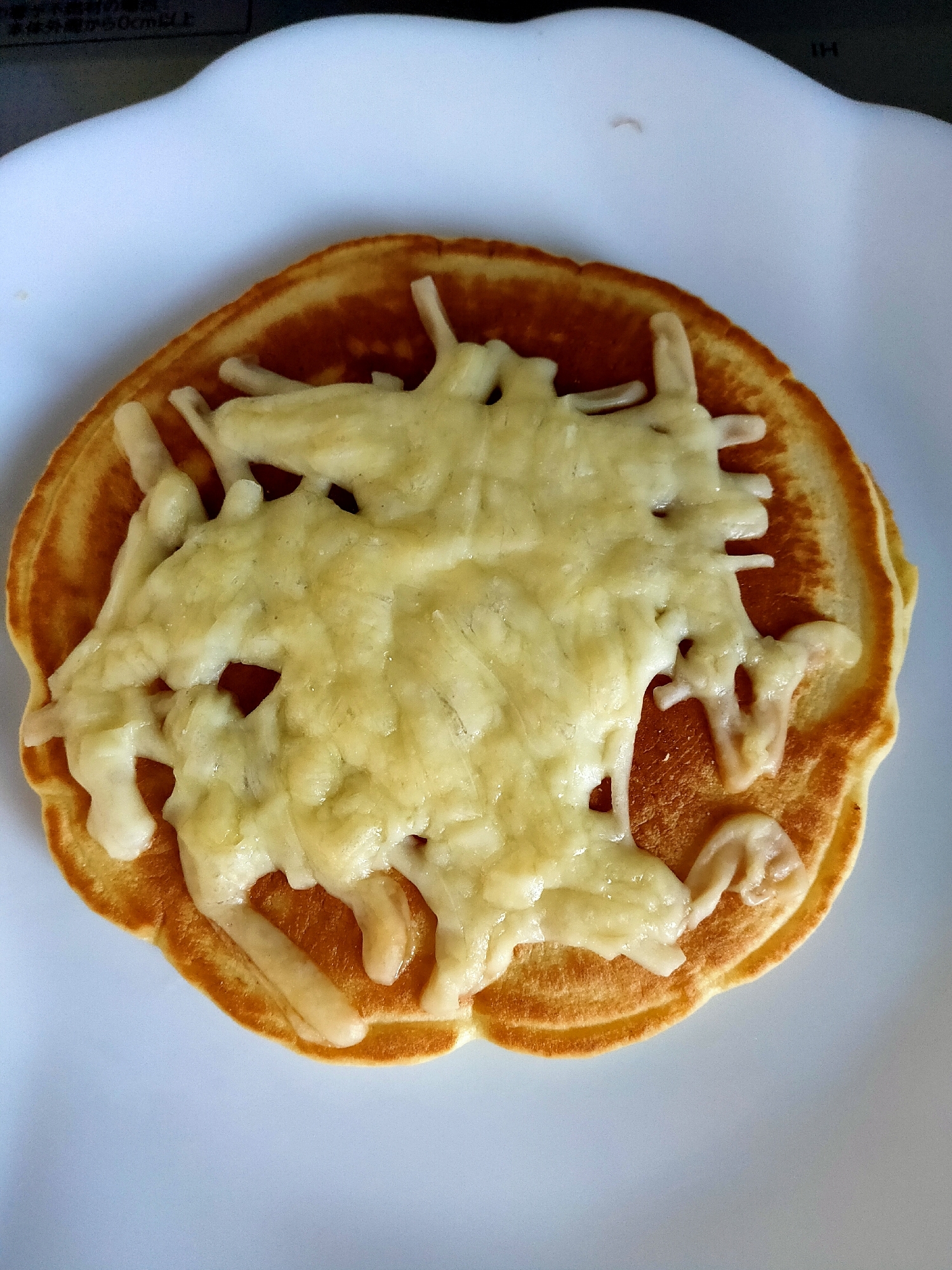 朝食にコストコパンケーキの粉でチーズパンケーキ