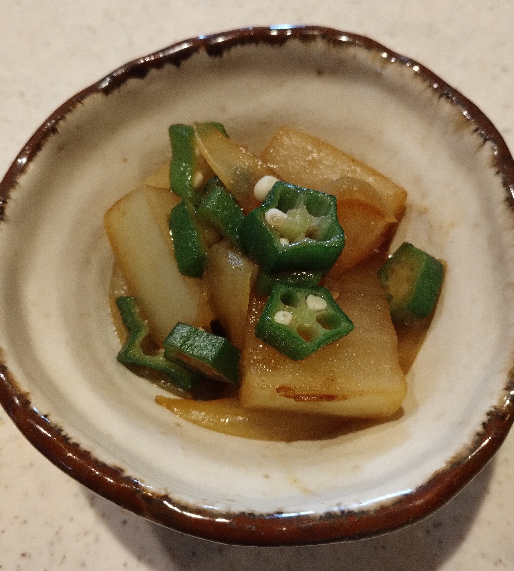 大根とオクラの煮物　カレー風味