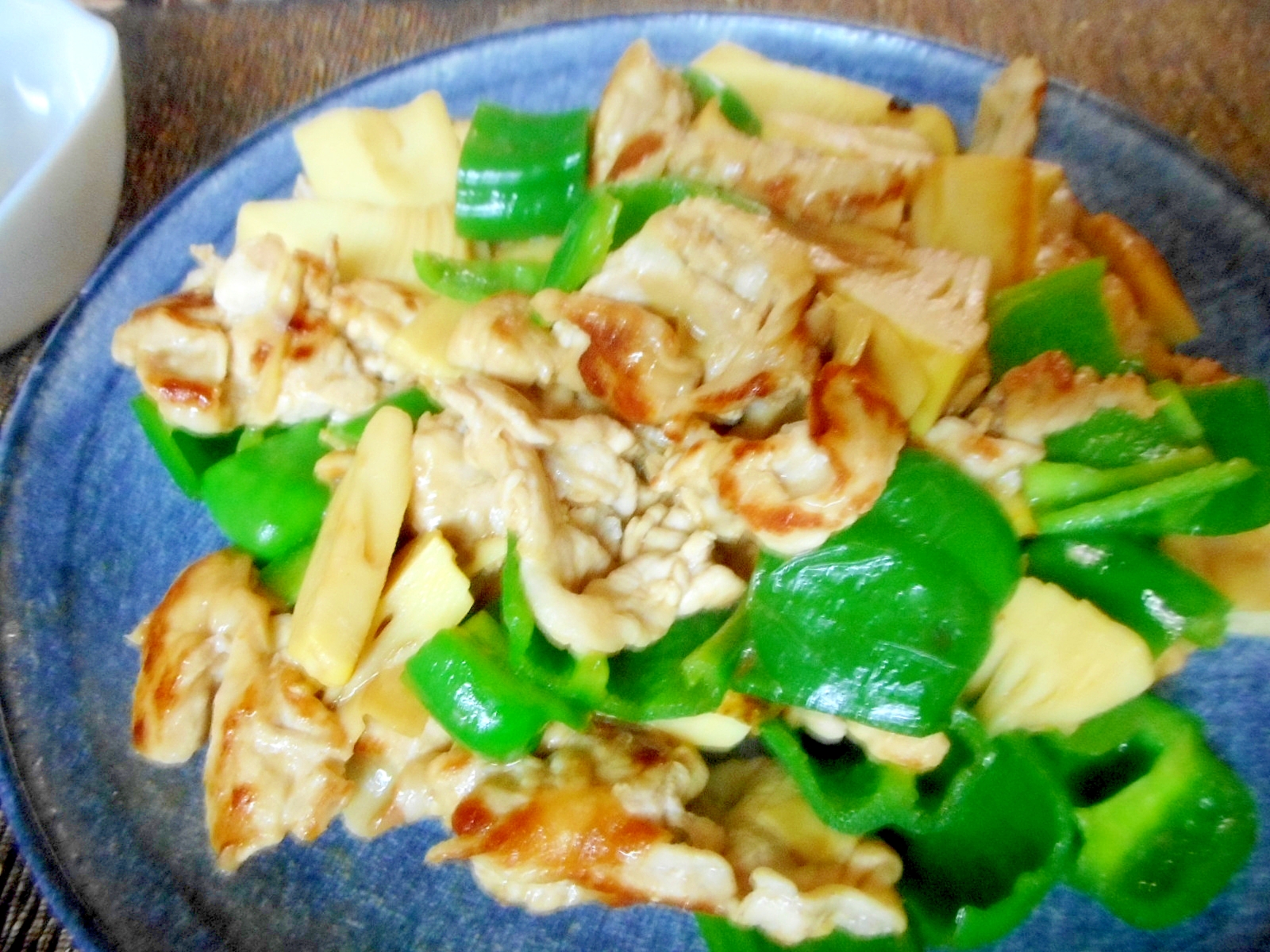 タケノコとピーマンと豚肉の醤油炒め レシピ 作り方 By Mococo05 楽天レシピ