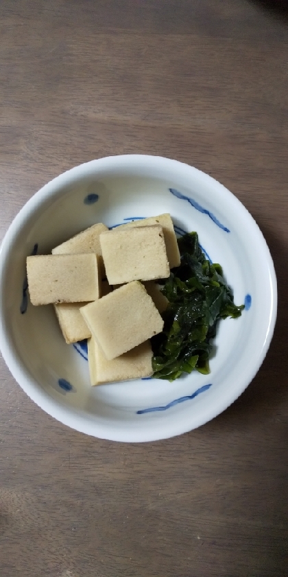 レンジで簡単！高野豆腐とわかめの白だし煮