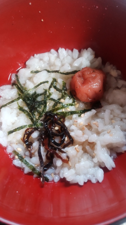 昆布と梅♪お茶漬け