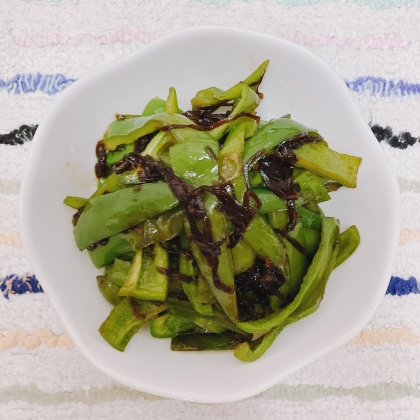 子供も食べるピーマンと塩昆布炒め