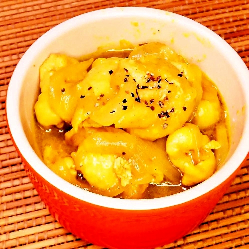 ☺簡単おつまみ♪鶏皮のカレー煮込み☺