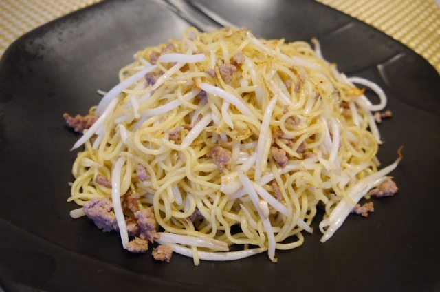 挽き肉ともやしのシンプル 塩焼きそば