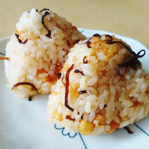 悪魔のおにぎり 居酒屋風天かすにぎり レシピ 作り方 By もちゃ子 楽天レシピ 悪魔のおにぎり 居酒屋風天かすにぎり レシピ 作り方 By もちゃ子 楽天レシピ