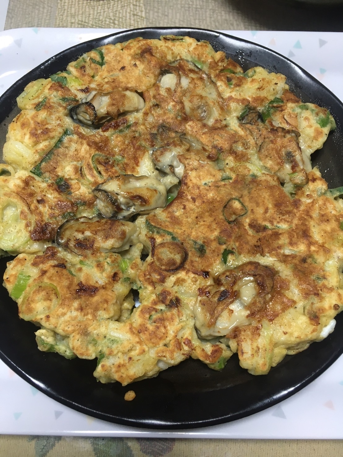 ぷりぷりの牡蠣たっぷり!絶品カキオコ