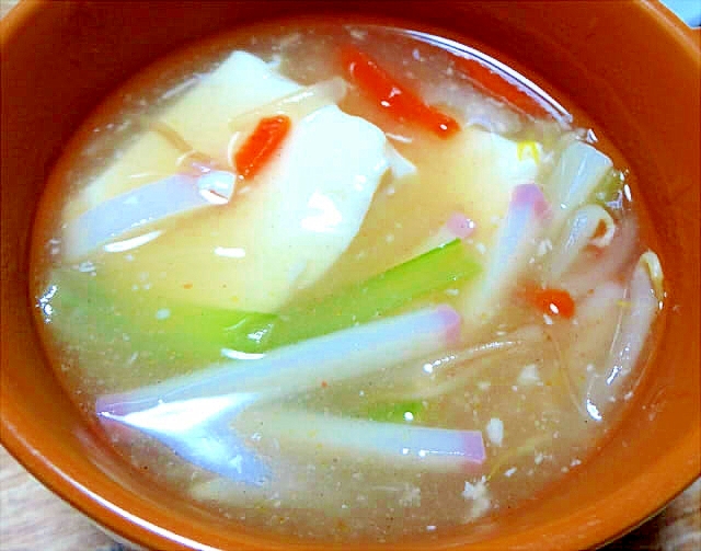蟹だしで作る豆腐のあんかけ風スープ