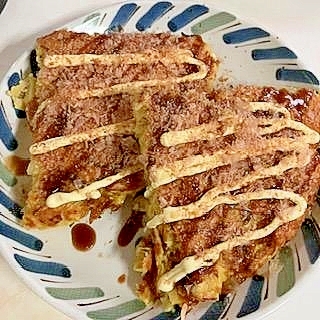 きゃべつ・人参・アミエビ・揚玉・塩昆布のお好み焼き