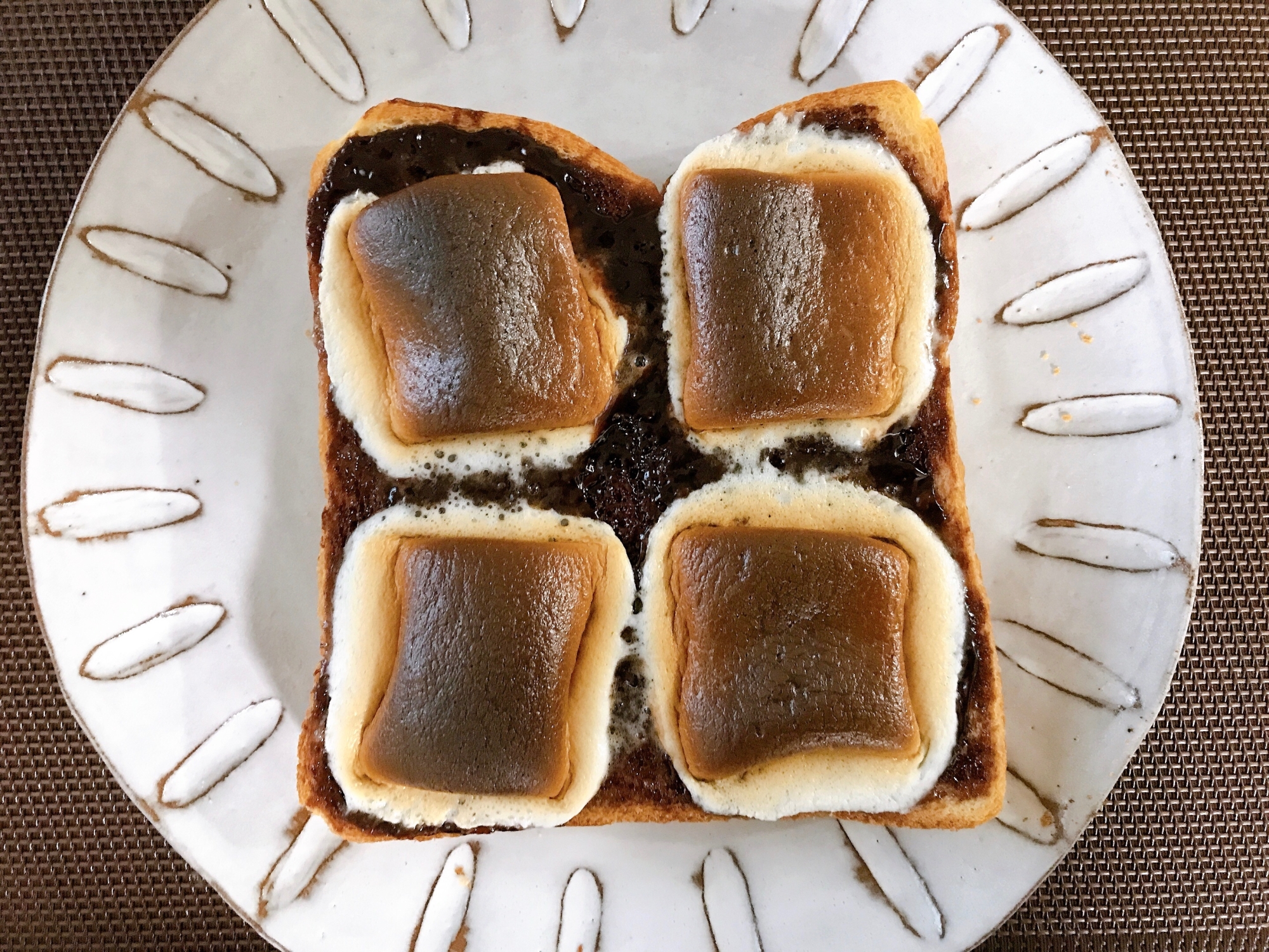 チョコマシュマロトースト☆簡単おやつに朝食に