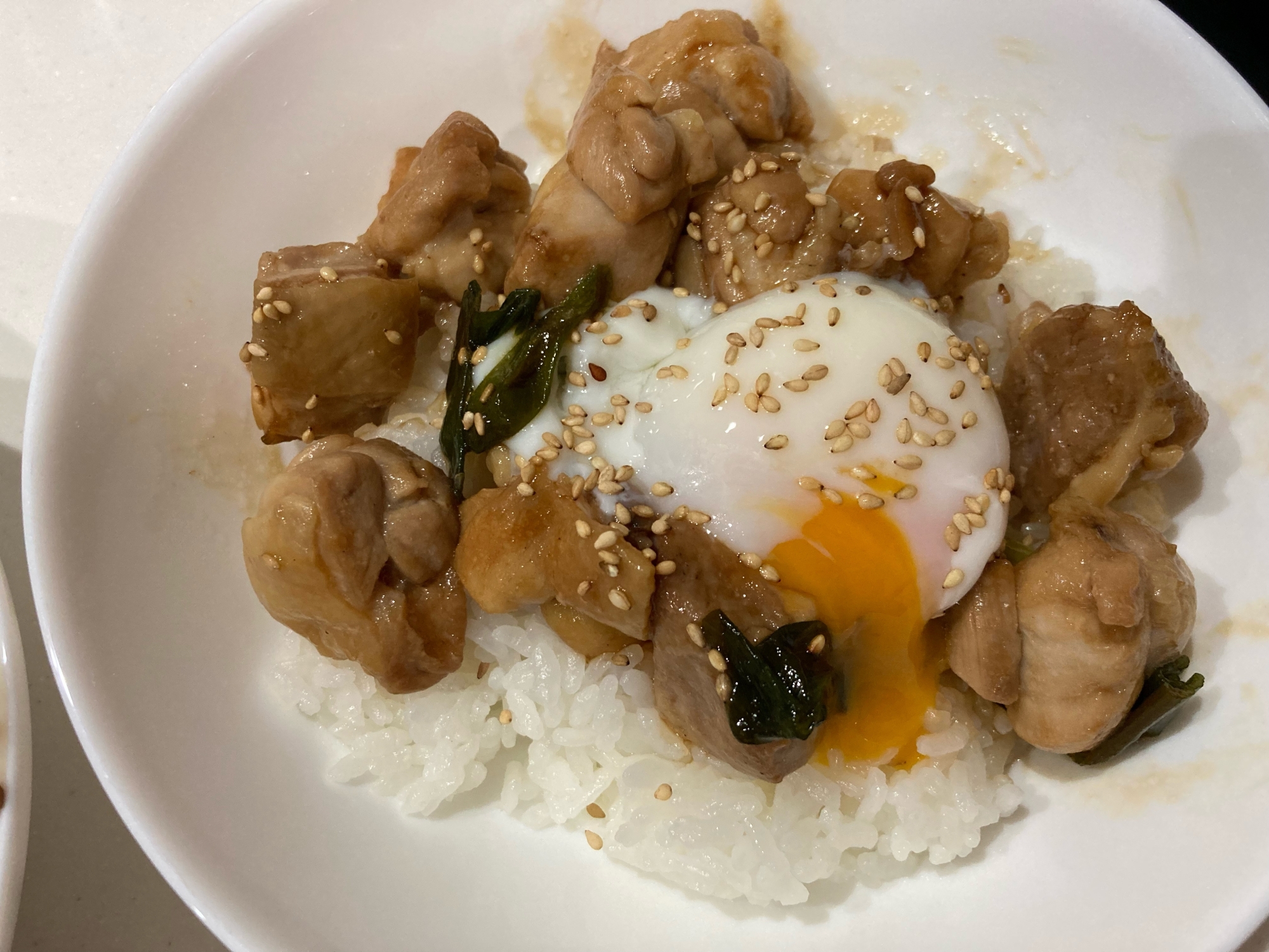 市販のタレで簡単！焼き鳥丼