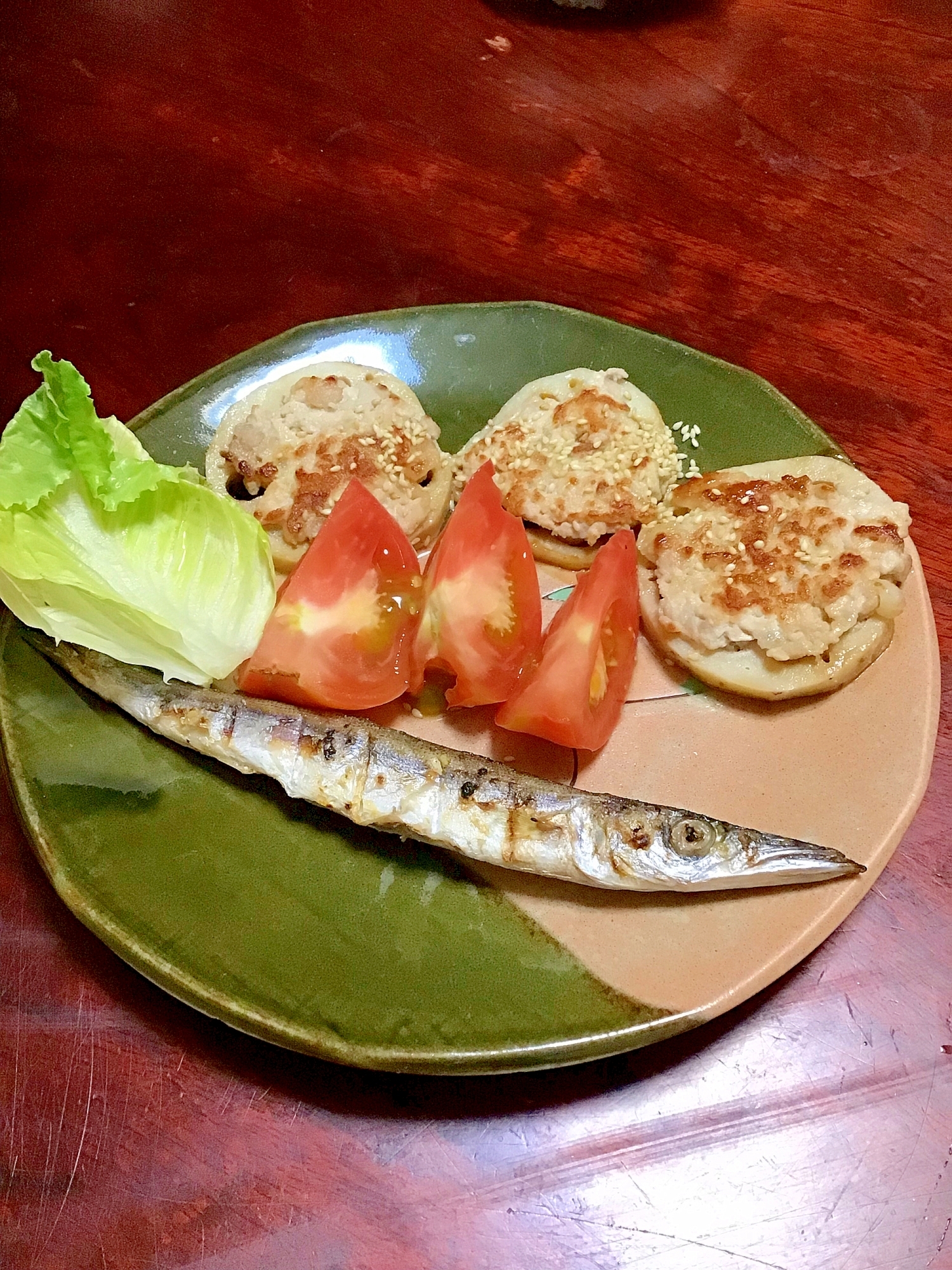 カレー風味の蓮根バーグ。