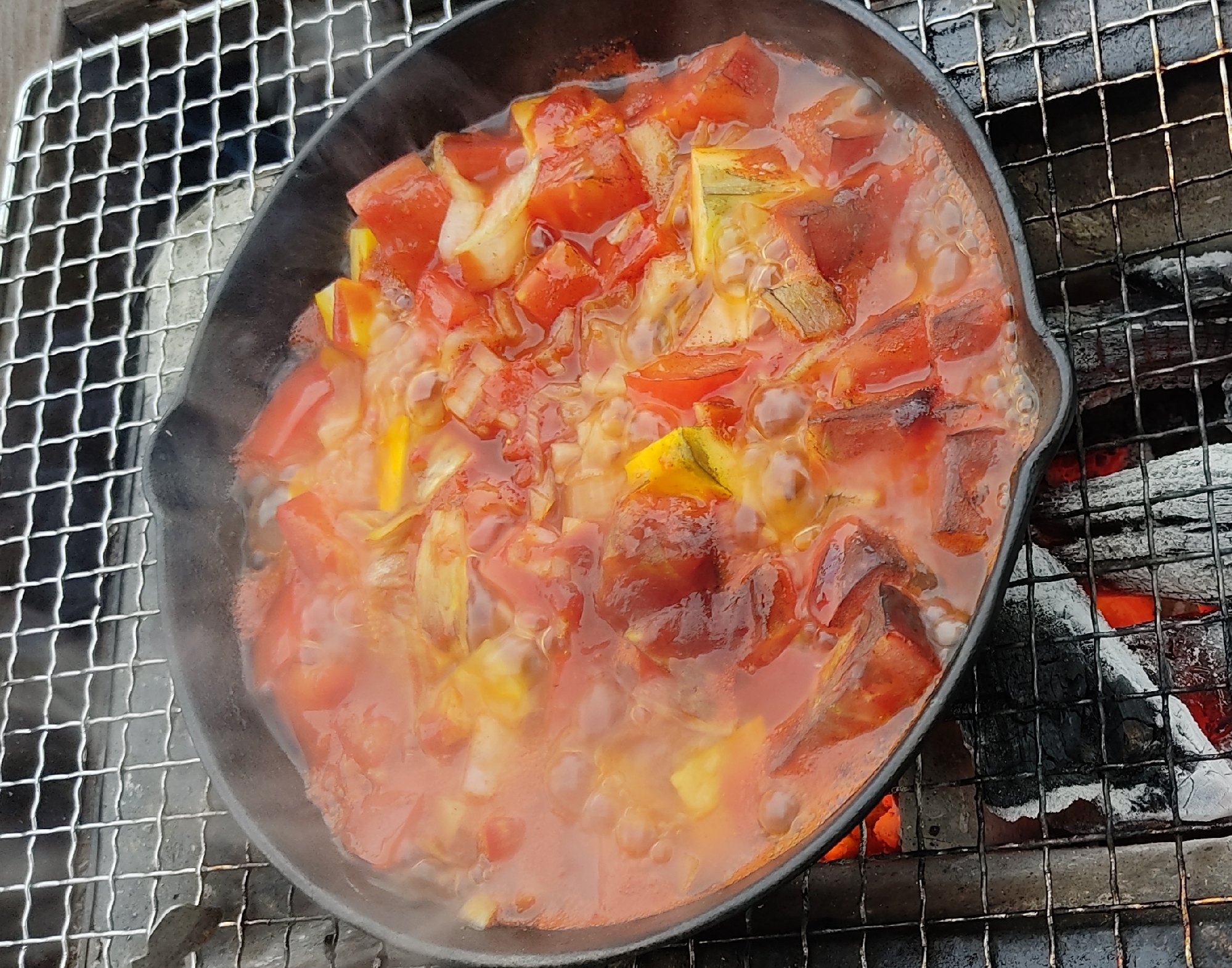 スキレットで☆トマトとズッキーニのうま煮