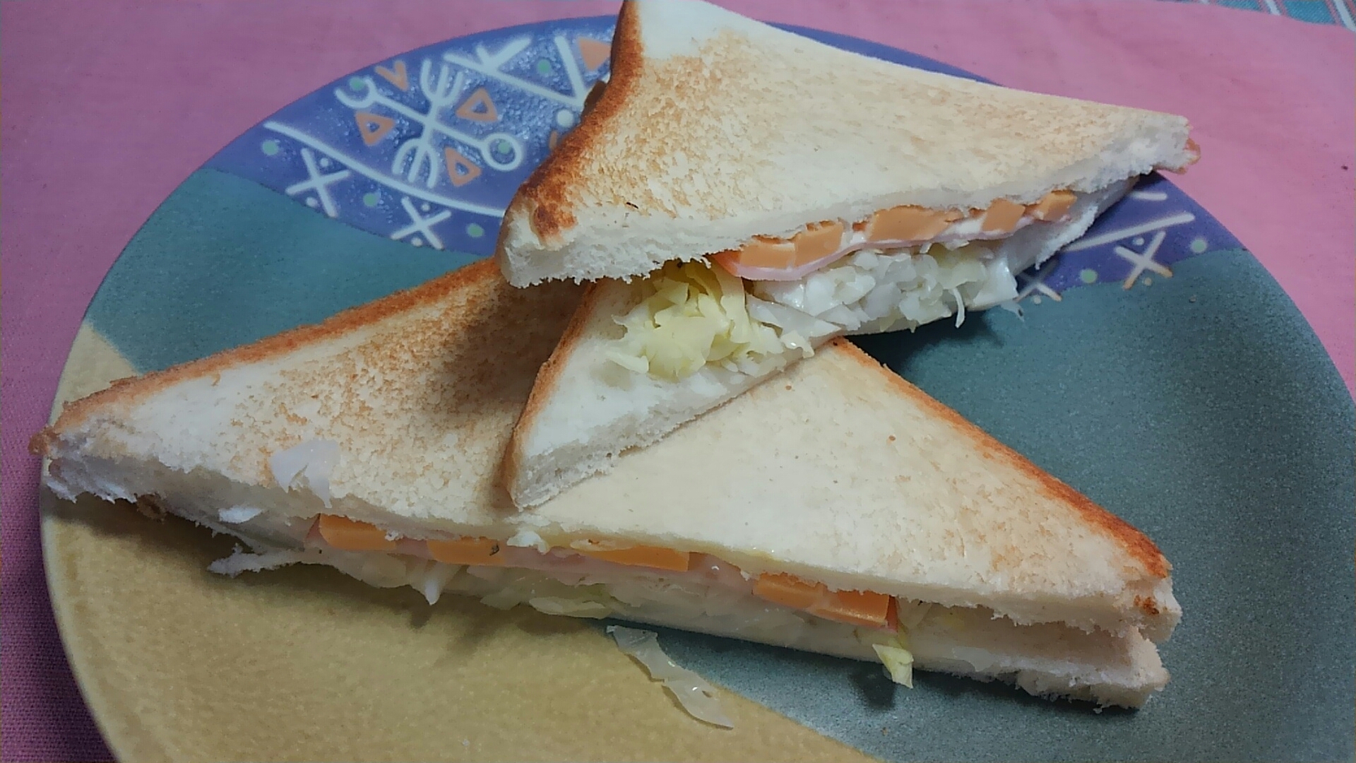 明太子味チーズとキャベツとハムのホットサンド☆