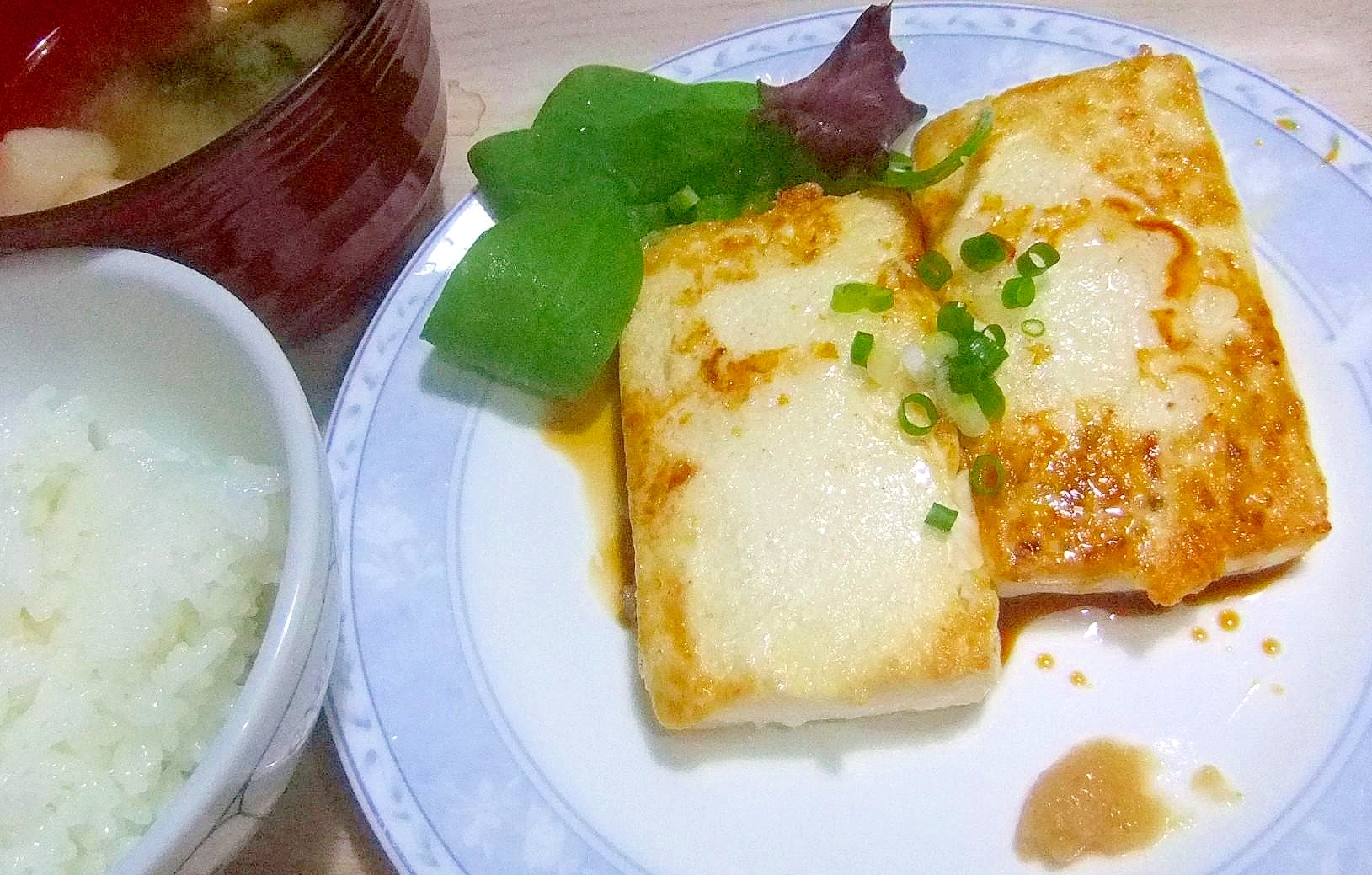 お豆腐ソテーに生姜醤油