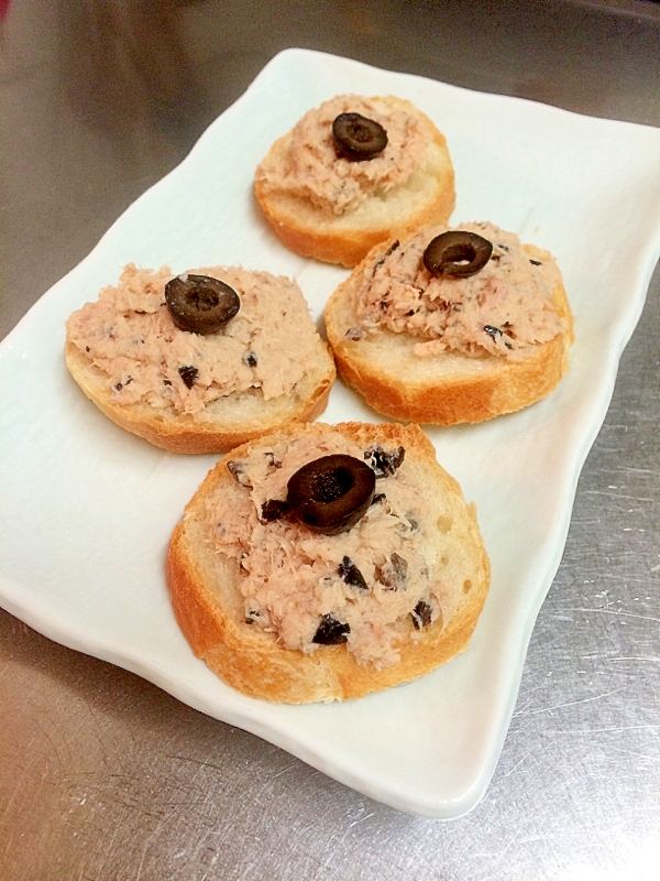 簡単!ブラックオリーブとシーチキンの絶品パテ