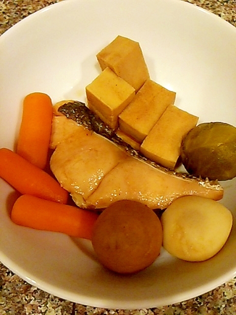 鮭と高野豆腐の煮物