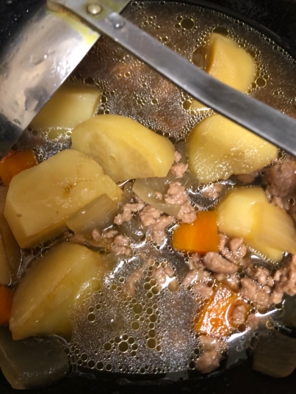 肉じゃが風、豆腐のそぼろ煮