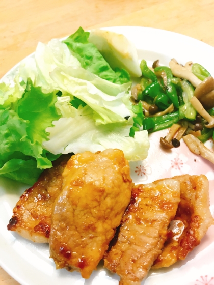 晩御飯に、家にある調味料で簡単に出来て美味しかったです。豚肉をさっぱり食べることができて好みの味でした。