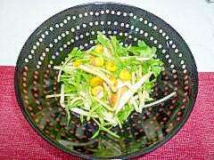 水菜と大根のコーンちりめんサラダ