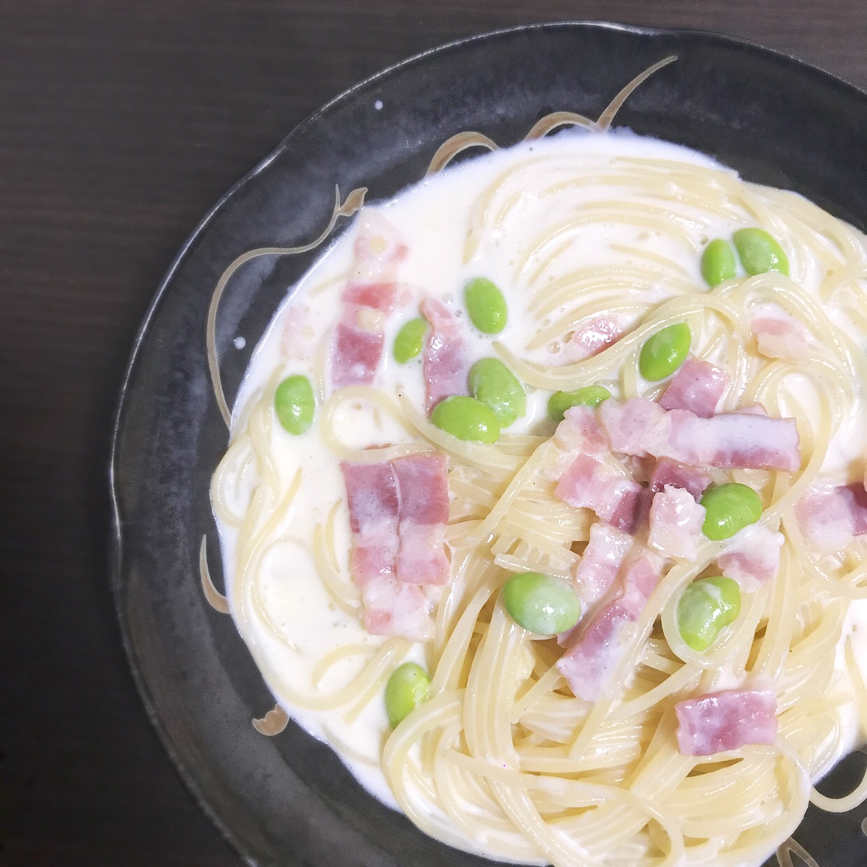 ベーコンと枝豆のチーズクリームパスタ