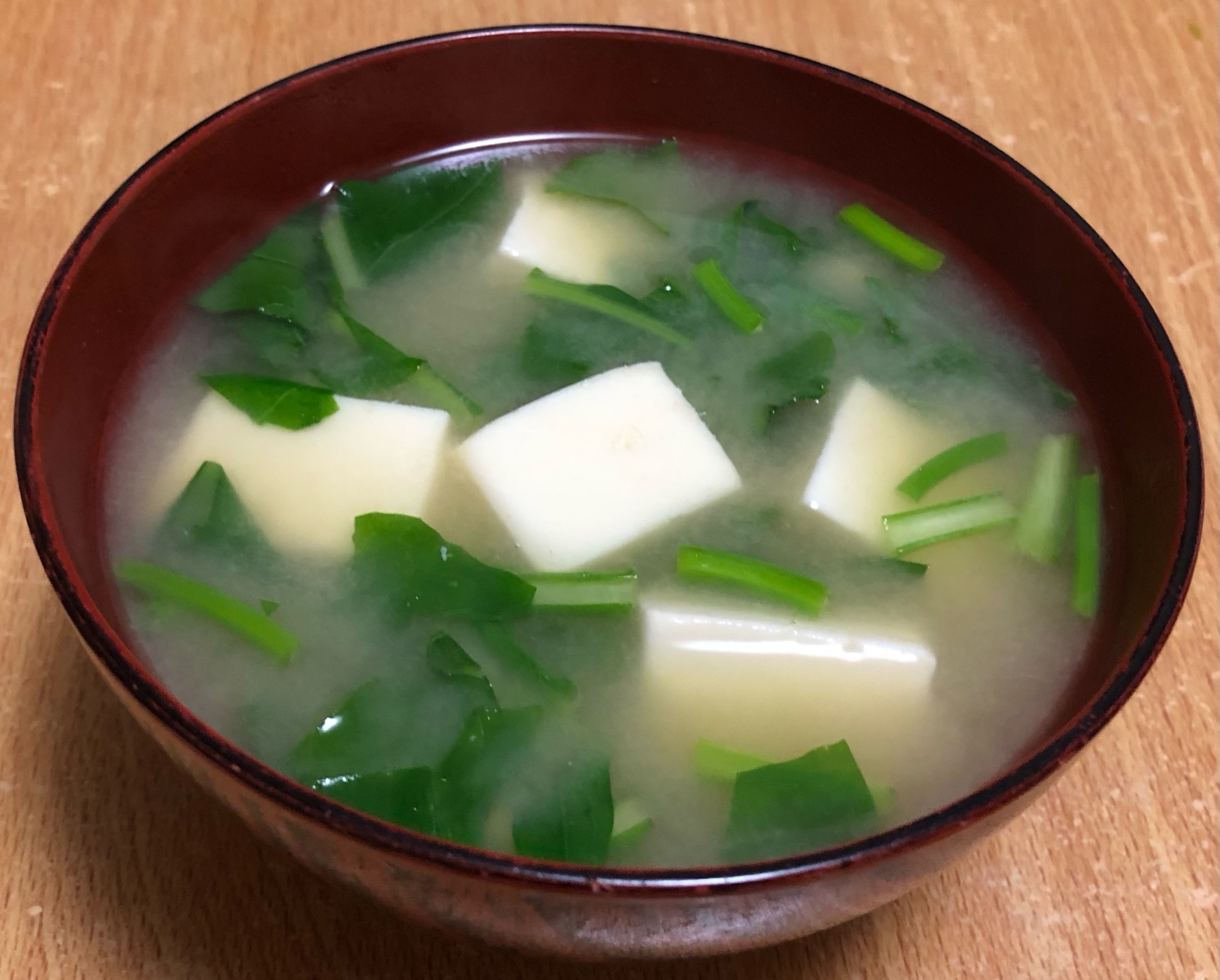 小松菜と豆腐のお味噌汁