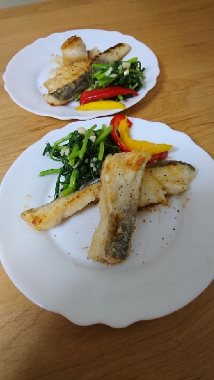 魚の横に添えるのに緑の野菜がほしくてこちらのレシピを見て作りました♪春菊好きの夫が喜んで食べていました(^ー^)ありがとう☆