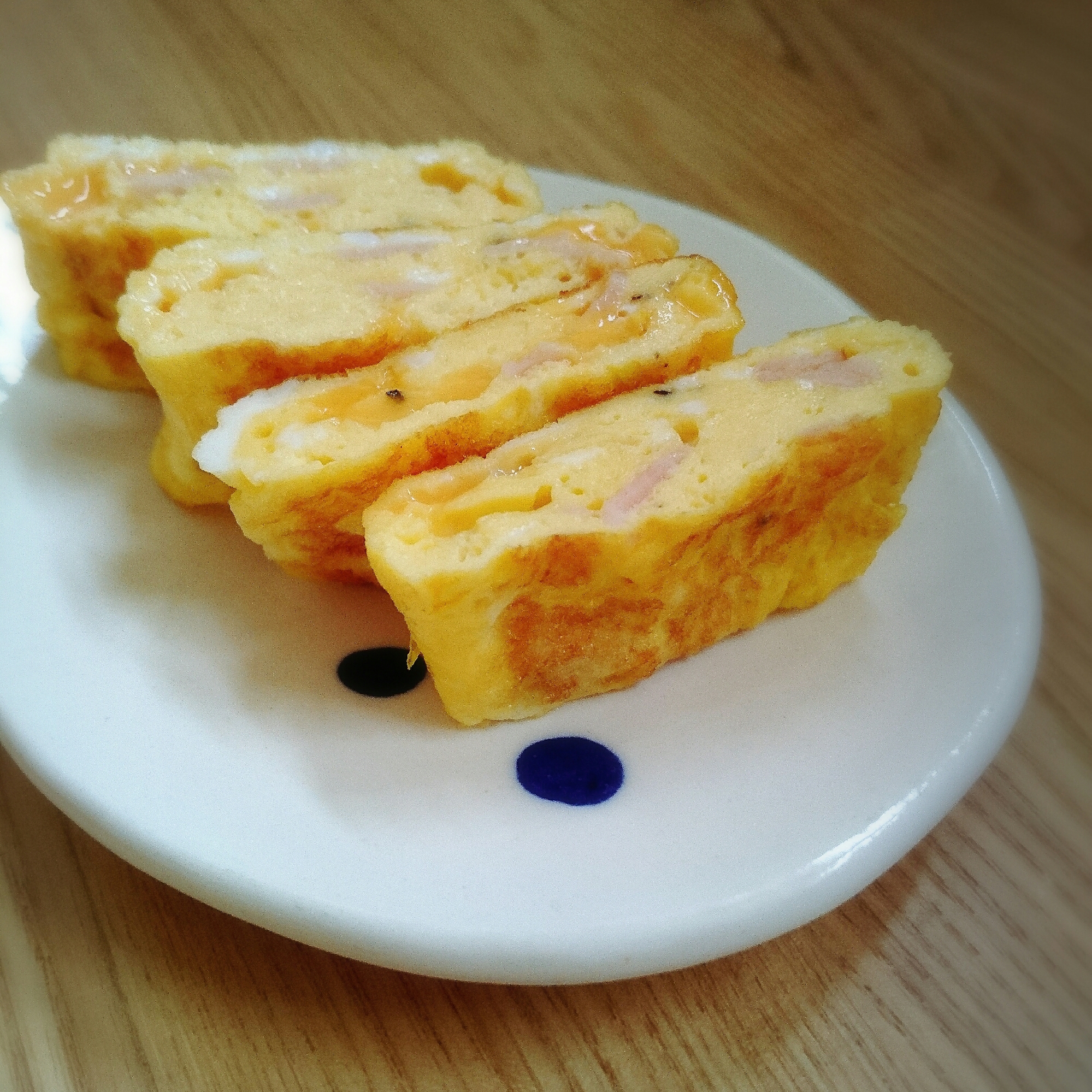 ピリ辛✩ハムとチーズの大人の卵焼き
