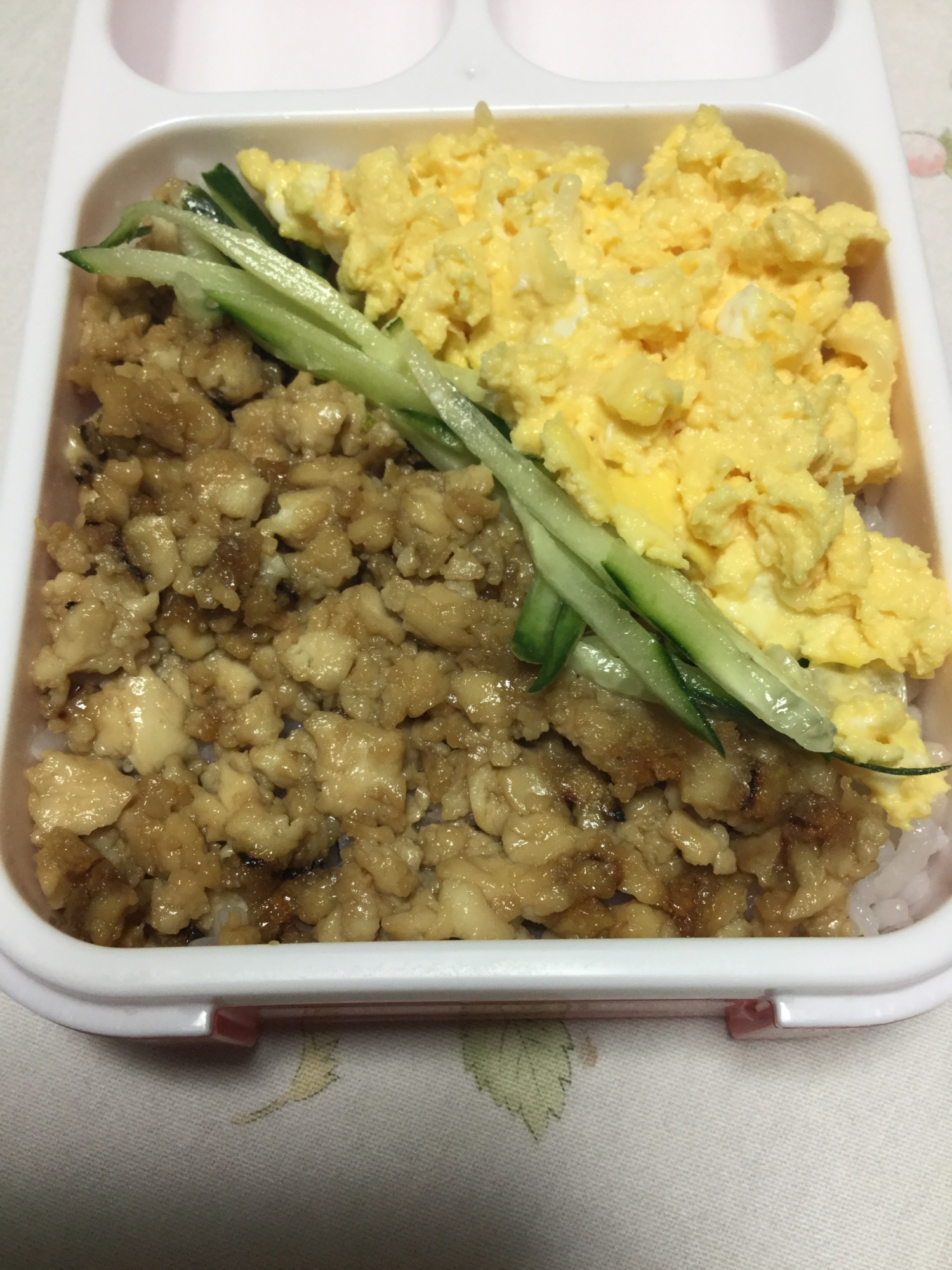 豆腐と卵のそぼろご飯
