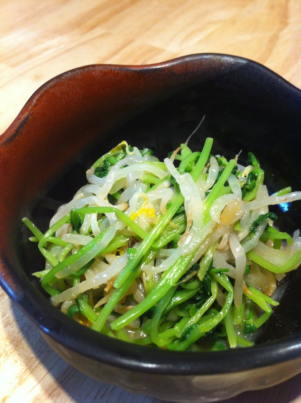 豆苗ともやしの辛子醤油和え