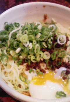 夏にぴったり♪ピリ辛汁なし坦々麺