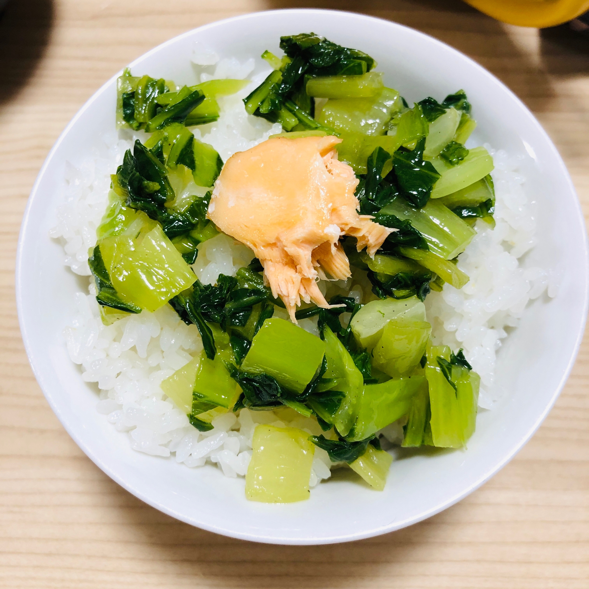 鮭とチンゲン菜の丼