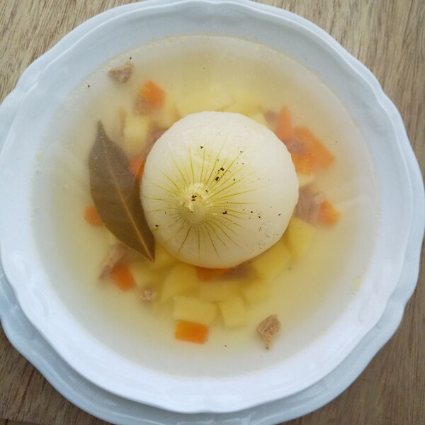 新玉ねぎが丸ごと 甘い 新玉ねぎのコンソメスープ レシピ 作り方 By Sawa Rarara 楽天レシピ 新玉ねぎが丸ごと 甘い 新玉ねぎのコンソメスープ レシピ 作り方 By Sawa Rarara 楽天レシピ