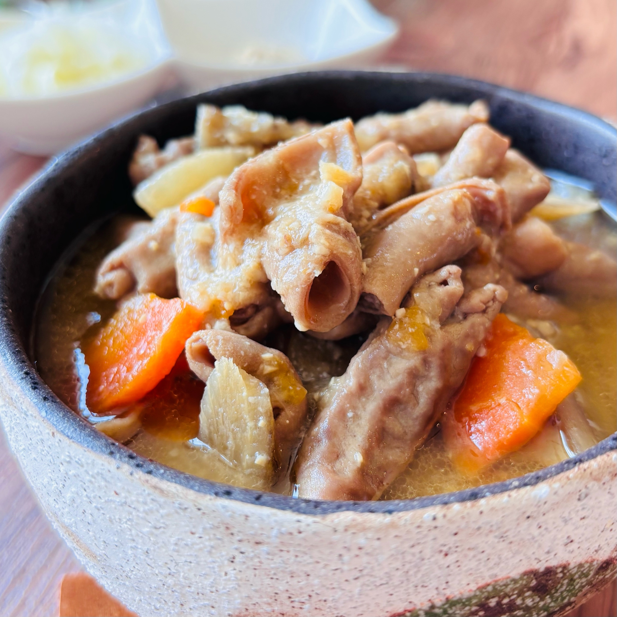 じっくり煮込む小料理屋のもつ煮込み(圧力鍋編)