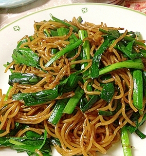 おとうさんの至福のおつまみ　ニラだけ焼きそば