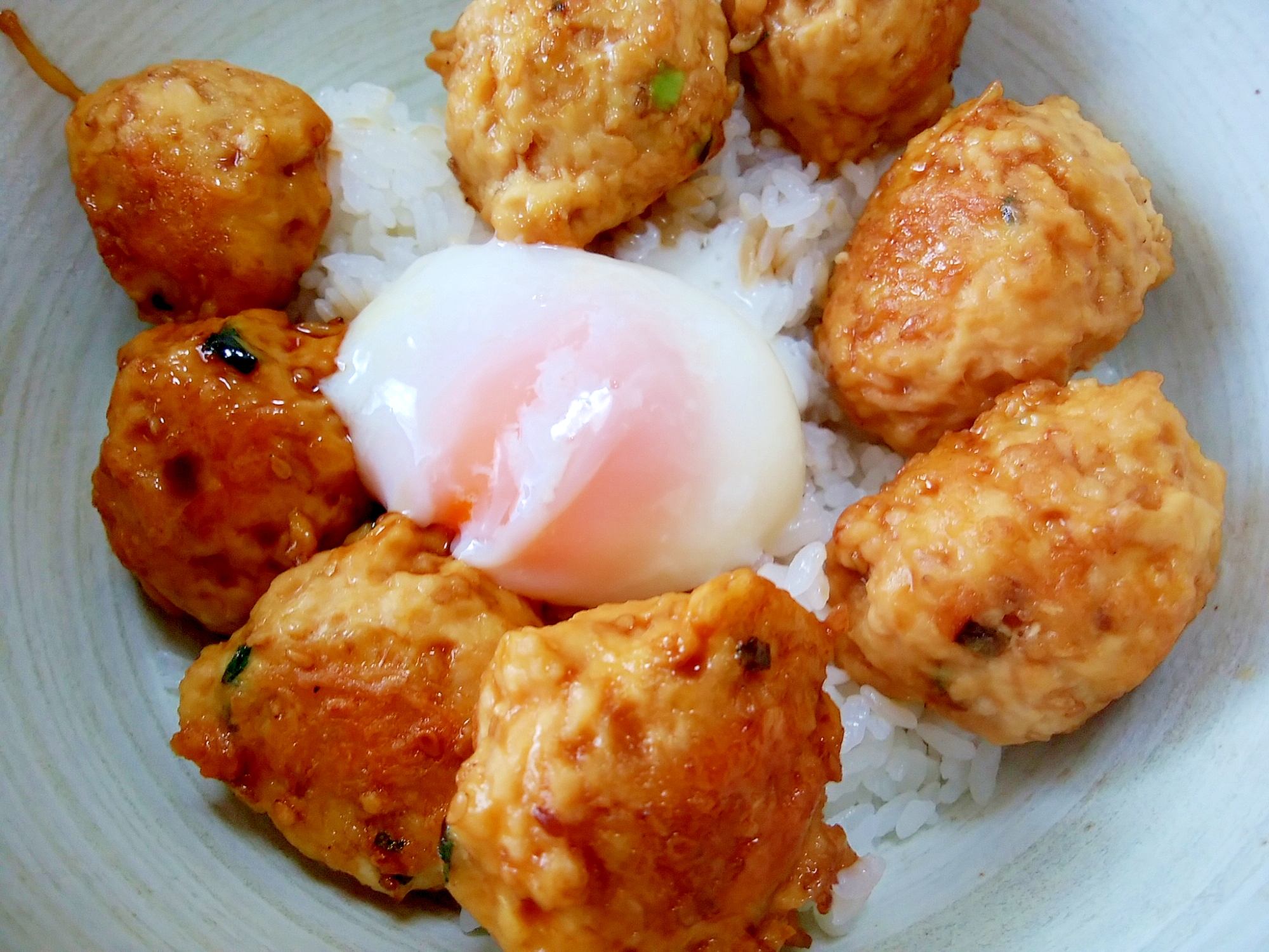 【鶏ミンチ】鶏つくね丼温泉卵乗せ